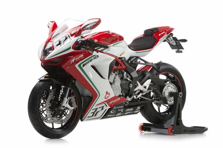  MV Agusta F3 RC (Reparto Corse) có thể coi là phiên bản "đường phố" của những chiếc xe đua của hãng tại giải World Supersport, được điều khiển bởi 2 tay đua Jules Cluzel và Lorenzo Zanetti.